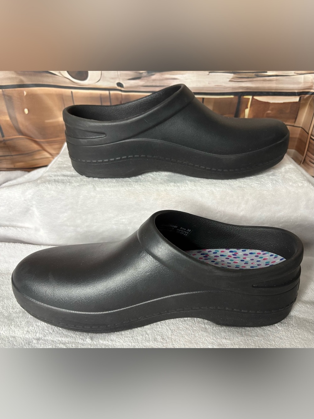 Dansko Kaci Black Molded Slip Resistant Nursing Clogs Women's 38 US 7.5-8 - Picture 3 of 16